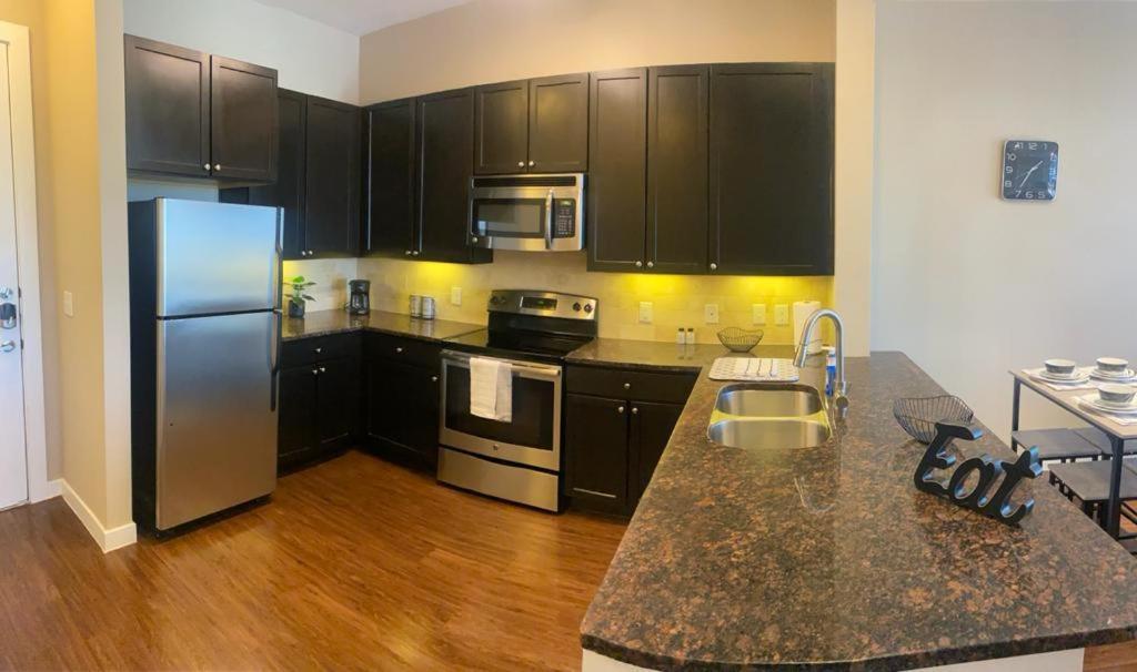Luxury 1Br Condo Wbalcony - Galleriariver Oak 休斯敦 外观 照片